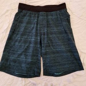 Lululemon Core Short 10 in. M